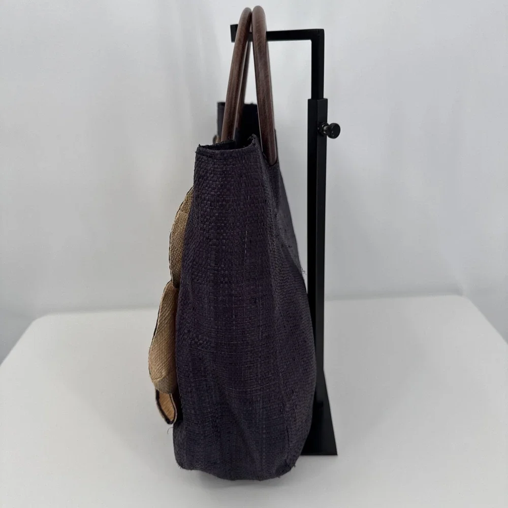 Mar Y Sol Guadalupe Straw & Blue Flower Raffia Tote w/Wood Handle I5